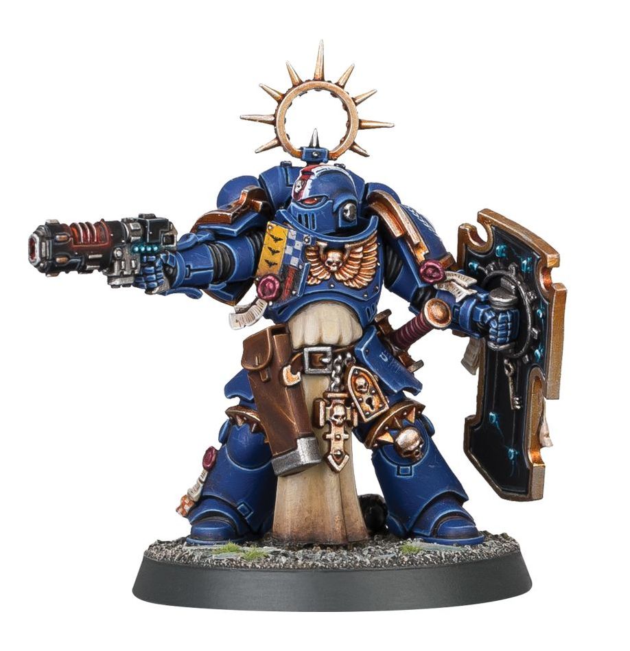 Space Marines - Lieutenant with Storm Shield