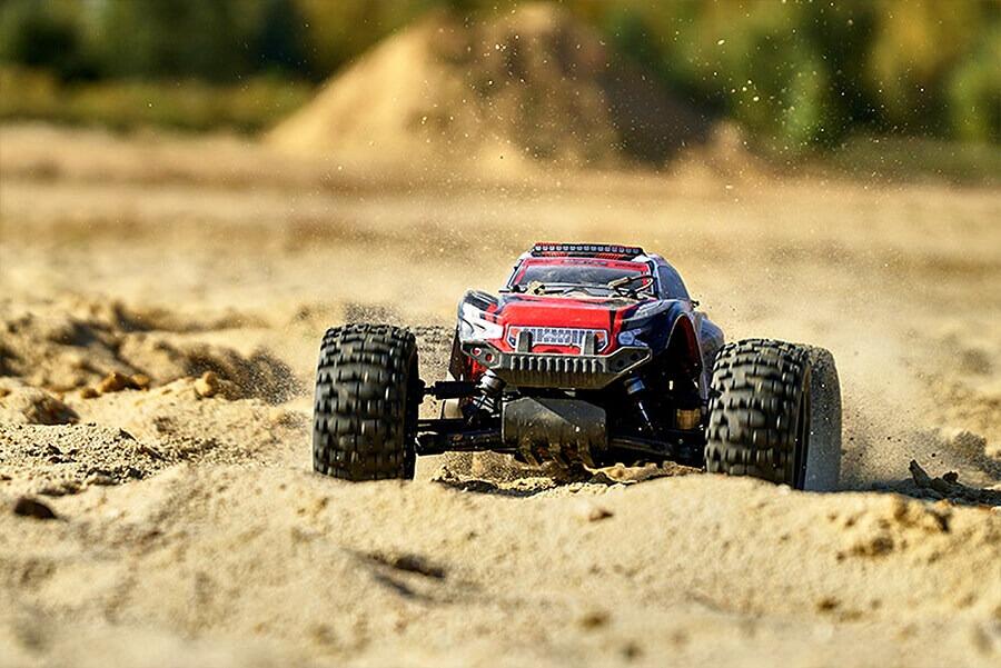 Team Corally Sketer XP4S Monster Truck Brushless RTR-5